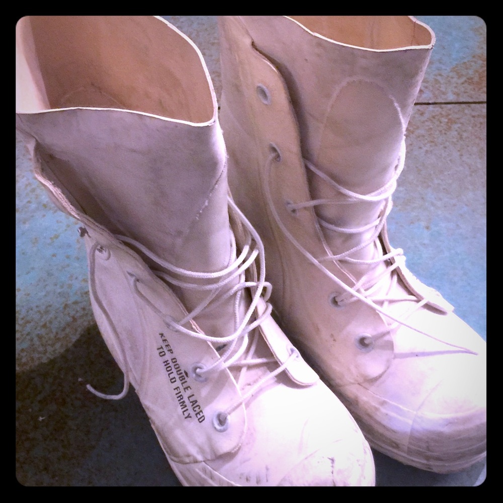 Youth bunny boots